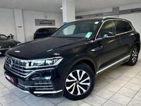 Usata VW Touareg Elegance 231 CV (169 kW) 2022 Profondo perla SUV