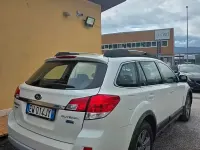 Usata Subaru Outback Trend 150 CV (110 kW) 2014 Bianco Station wagon