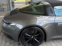 Usata Porsche 992 385 CV (283 kW) 2025 Grigio Cabrio
