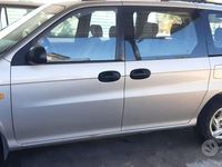 Usata Kia Carnival 2000 Grigio Monovolume