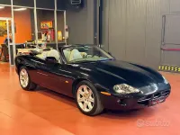 Usata Jaguar XK8 284 CV (208 kW) 1997 Nero Cabrio