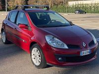 Usata Renault Clio III LE 75 CV (55 kW) 2008 Rosso Berlina