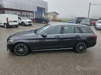 Usado Mercedes C200 184 CV (135 kW) 2021 Negro Familiar