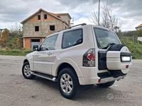 Usata Mitsubishi Pajero 200 CV (147 kW) 2011 Bianco SUV