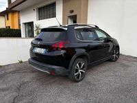 Usata Peugeot 2008 Allure 99 CV (72 kW) 2017 Nero SUV