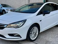 Usata Opel Astra Innovation 160 CV (117 kW) 2016 Bianco Berlina