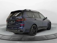Nuova BMW X7 M Sport 381 CV (280 kW) 2025 Tanzanite blue SUV