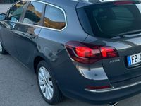 Usata Opel Astra Sport 140 CV (102 kW) 2015 Grigio Station wagon