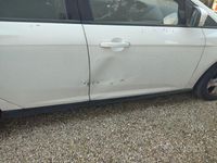 Usata Ford Focus 116 CV (85 kW) 2012 Bianco Station wagon