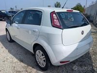 Usata Fiat Punto Lounge 77 CV (56 kW) 2012 Bianco Utilitaria