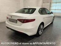 Usata Alfa Romeo Giulia Business 150 CV (110 kW) 2018 Bianco Berlina