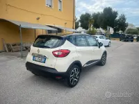 Usata Renault Captur 90 CV (66 kW) 2013 Beige SUV
