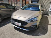 Usata Ford Focus Active 121 CV (88 kW) 2019 Bronzo chiaro metallizzato Station wagon