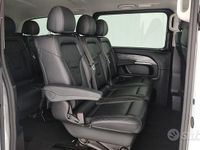 Usata Mercedes V220 163 CV (119 kW) 2022 Bianco Monovolume