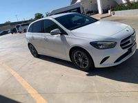 Usata Mercedes B180 116 CV (85 kW) 2019 Bianco Utilitaria