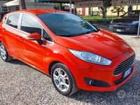 Usata Ford Fiesta Titanium 95 CV (69 kW) 2016 Rosso Berlina