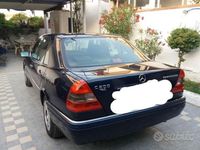 Usata Mercedes C200 1996 Blu Berlina