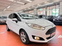Usata Ford Fiesta Titanium 75 CV (55 kW) 2016 Bianco Utilitaria