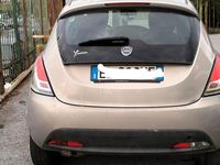 Usata Lancia Ypsilon 60 CV (44 kW) 2012 Grigio Utilitaria