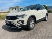 Usata VW T-Roc Style 110 CV (80 kW) 2024 Beige SUV