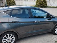 Usata Ford Fiesta Titanium 85 CV (62 kW) 2020 Grigio Utilitaria