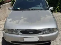 Usata Ford Fiesta Ghia 75 CV (55 kW) 1998 Argento Utilitaria