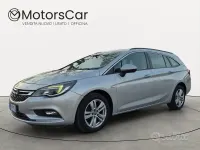 Usata Opel Astra Business 110 CV (80 kW) 2017 Grigio Berlina