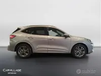 Usata Ford Kuga ST-Line 150 CV (110 kW) 2023 Grigio SUV