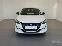 Usata Peugeot 208 Allure 102 CV (75 kW) 2022 Bianco Utilitaria