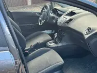 Usata Ford Fiesta 101 CV (74 kW) 2015 Grigio Berlina