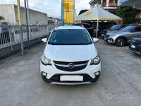 Usata Opel Karl Rocks 73 CV (53 kW) 2018 Bianco Utilitaria