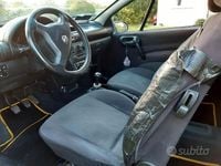 Usata Opel Tigra Limited 106 CV (77 kW) 1999 Giallo Coupé