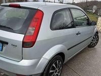 Gebraucht Ford Fiesta Ambiente 75 PS (55 kW) 2004 Kleinwagen