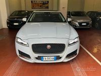 Usata Jaguar XF 300 CV (220 kW) 2015 Bianco Station wagon