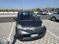 Usata Toyota Aygo Sol 68 CV (50 kW) 2005 Grigio Utilitaria