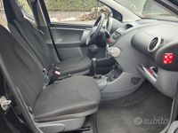 Begagnad Toyota Aygo 68 HK (50 kW) 2007 Svart Halvkombi