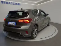 Usata Ford Focus ST-Line 116 CV (85 kW) 2025 Grigio metallizzato Berlina