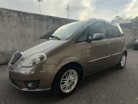 Usata Lancia Musa S 95 CV (69 kW) 2010 Giallo Monovolume