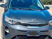 Usata Kia Stonic Style 100 CV (73 kW) 2020 Grigio SUV