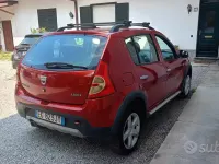 Usata Dacia Sandero Stepway 88 CV (64 kW) 2011 Rosso Berlina