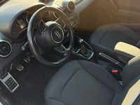 Usata Audi A1 Sportback 90 CV (66 kW) 2018 Grigio Utilitaria