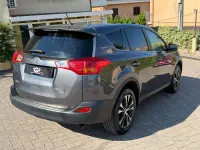 Usata Toyota RAV4 Lounge 124 CV (91 kW) 2015 Grigio SUV