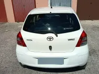Usata Toyota Yaris 69 CV (50 kW) 2011 Bianco Utilitaria