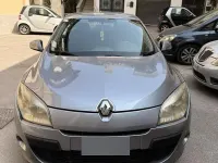 Usata Renault Mégane III 90 CV (66 kW) 2009 Grigio Berlina