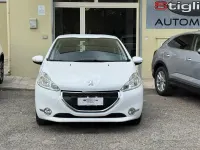 Usata Peugeot 208 Business-Line 68 CV (50 kW) 2012 Bianco Utilitaria