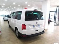Usata VW Caravelle Trendline 110 CV (80 kW) 2022 Bianco Monovolume
