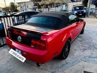 Usata Ford Mustang 204 CV (150 kW) 2005 Rosso Cabrio