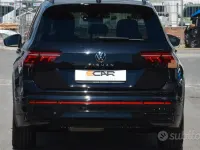 Usata VW Tiguan R-line 150 CV (110 kW) 2024 Nero SUV