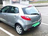 Usata Mazda 2 75 CV (55 kW) 2010 Grigio Utilitaria