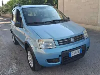 Usata Fiat Panda 4x4 Climbing 60 CV (44 kW) 2006 Blu/azzurro Utilitaria